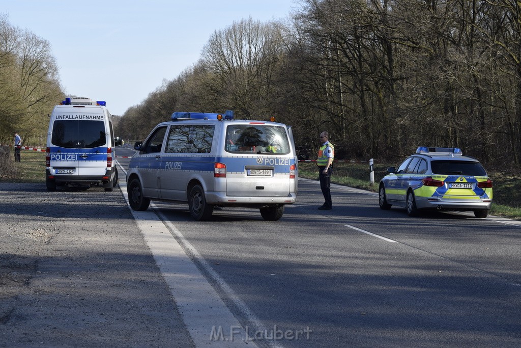 Schwerer VU Krad Fahrrad Koeln Porz Alte Koelnerstr P165.JPG - Miklos Laubert